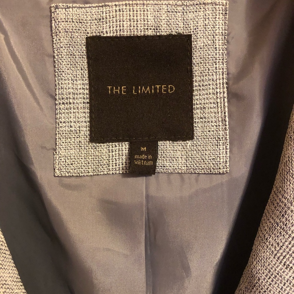 Blazer - Picture 4 of 4